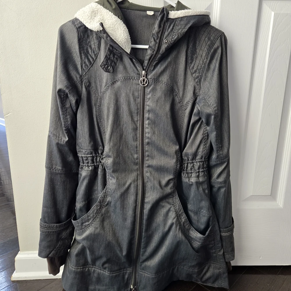 Lululemon Jacket - Picture 1 of 8